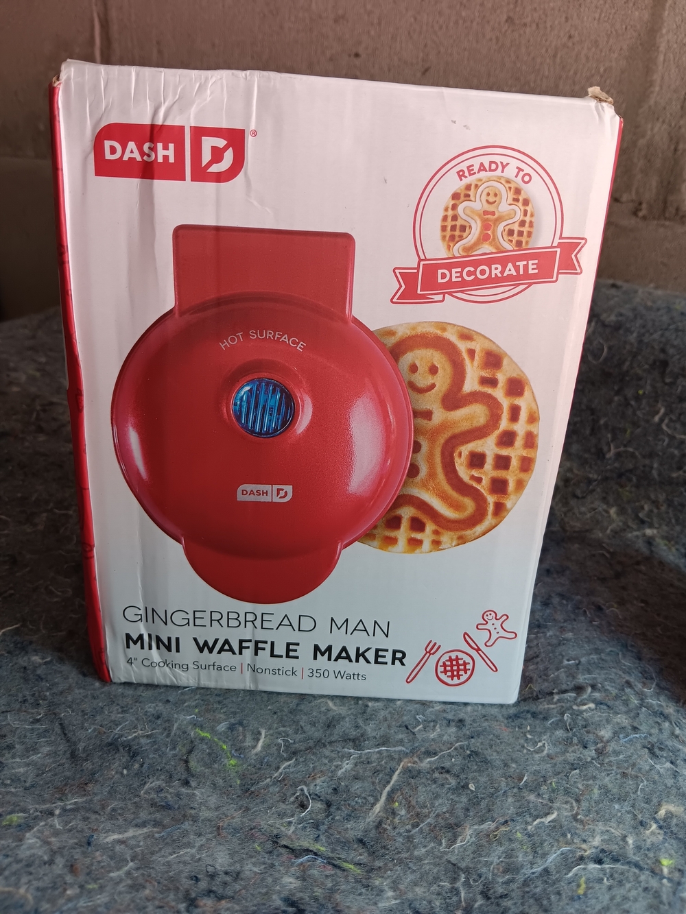 Dash Gingerbread Man Mini Waffle Maker - Red